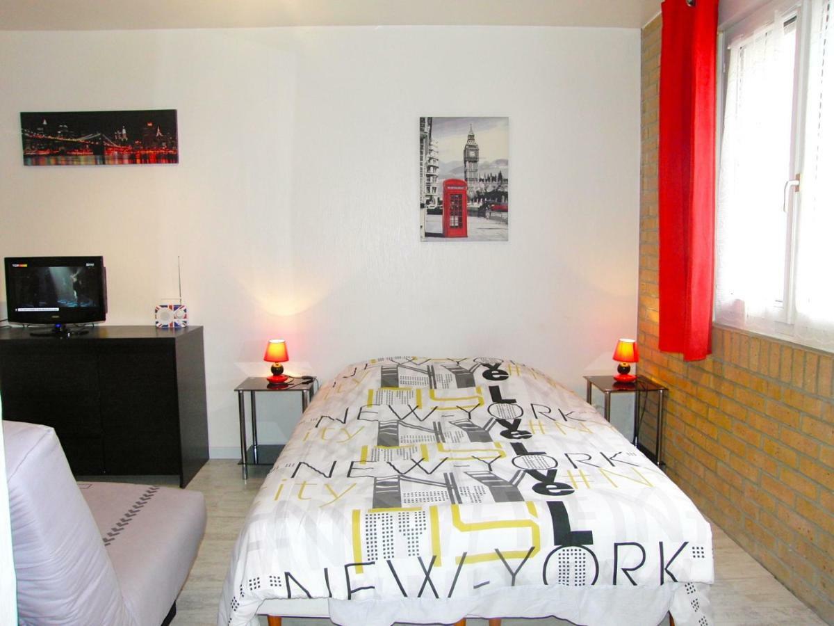 Appartement Une petite halte à Calais Extérieur photo