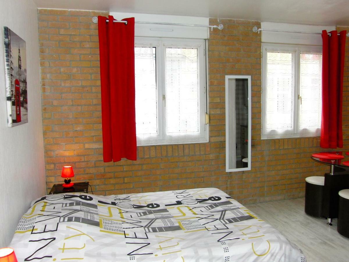 Appartement Une petite halte à Calais Extérieur photo